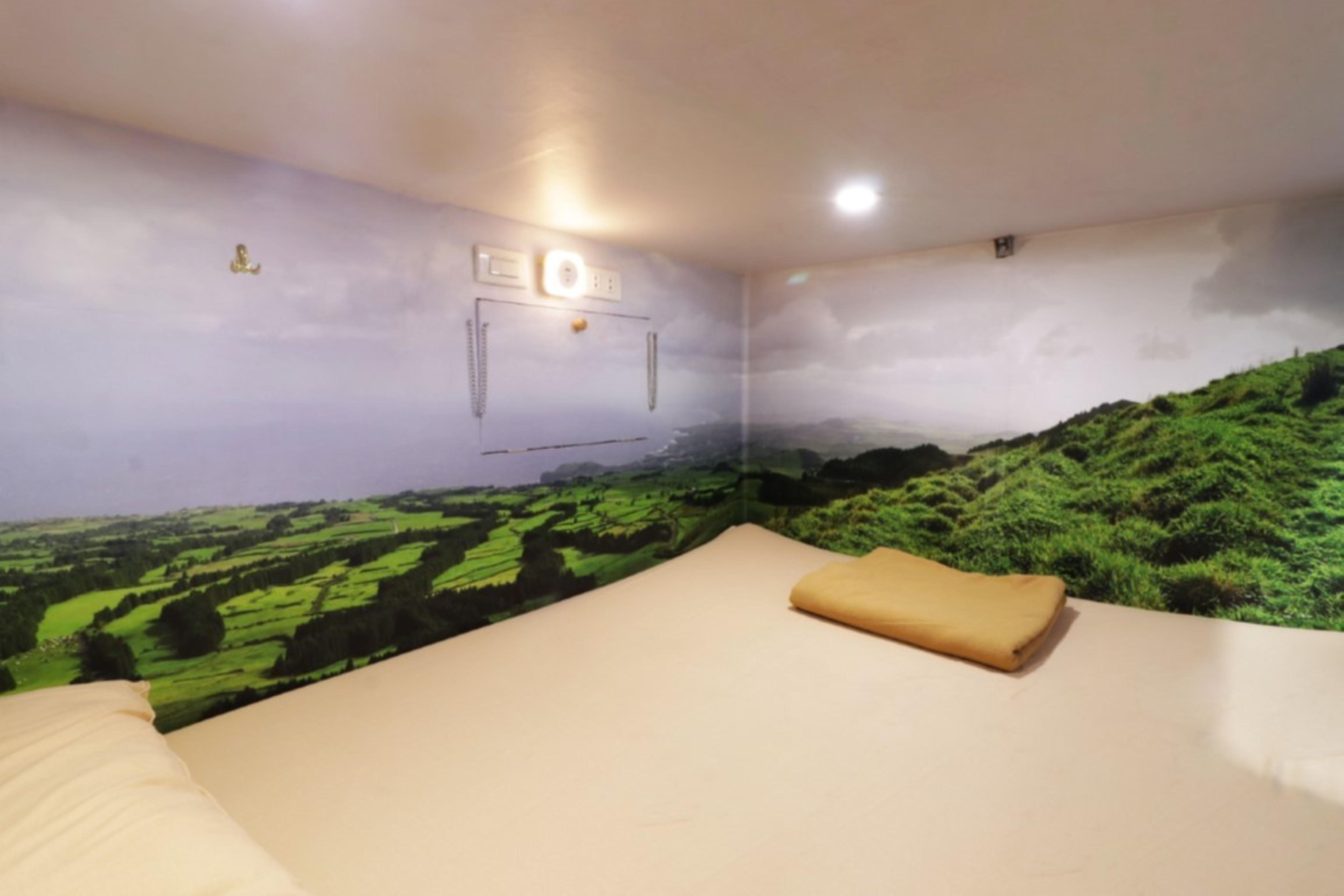 Inap At Capsule Thamrin Hotel Джакарта Екстериор снимка