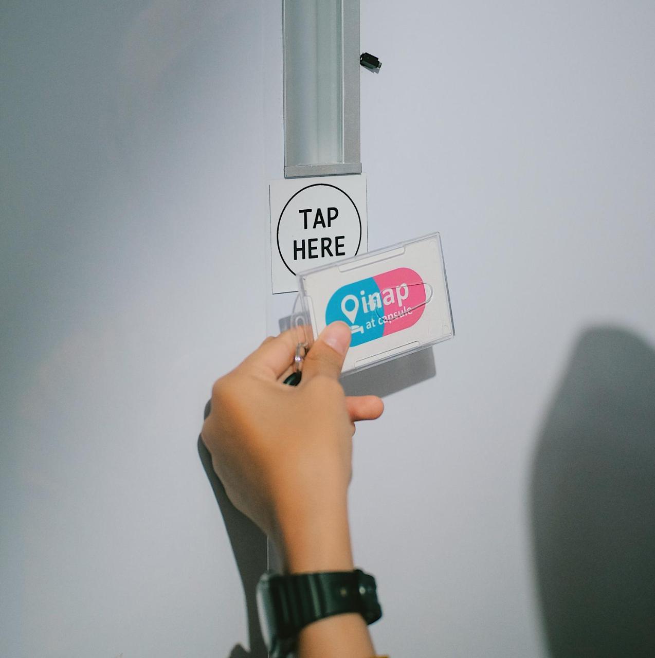 Inap At Capsule Thamrin Hotel Джакарта Екстериор снимка